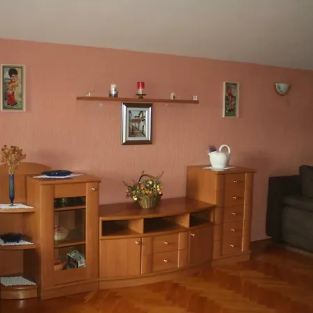 Apartment Plahuter 1