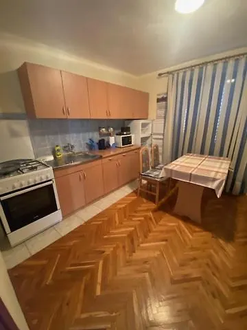 Plahuter 1 Apartman